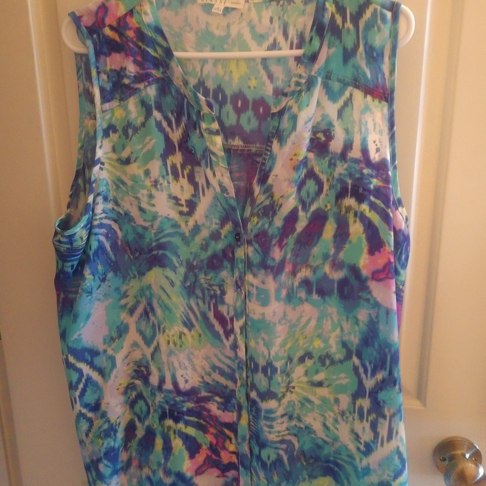 Blouse button down
